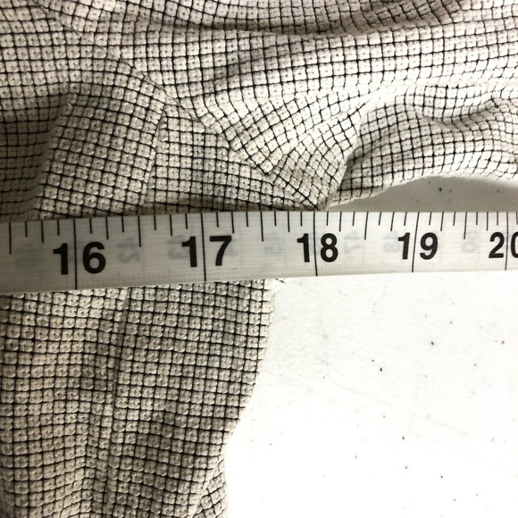 CAbi Carol Anderson by Invitation Blazer Size 6 - Picture 4 of 5